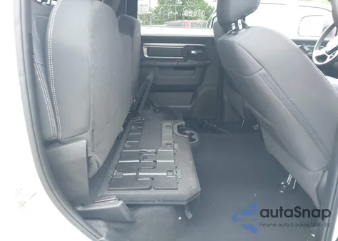 2023 Ram 1500 Classic Warlock 4X4 5'7 Box z USA, uszkodzony, nr VIN 1C6RR7LG0PS548147